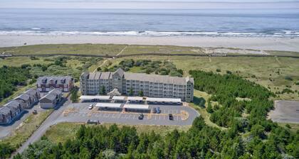 Sandy Cove ~ 1. kerros, Ocean Front Condo