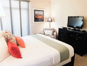 2 bedrooms, iron/ironing board, travel crib, WiFi - Las Palmas 2112 Majestic Sunrise with Water Park (St. George)