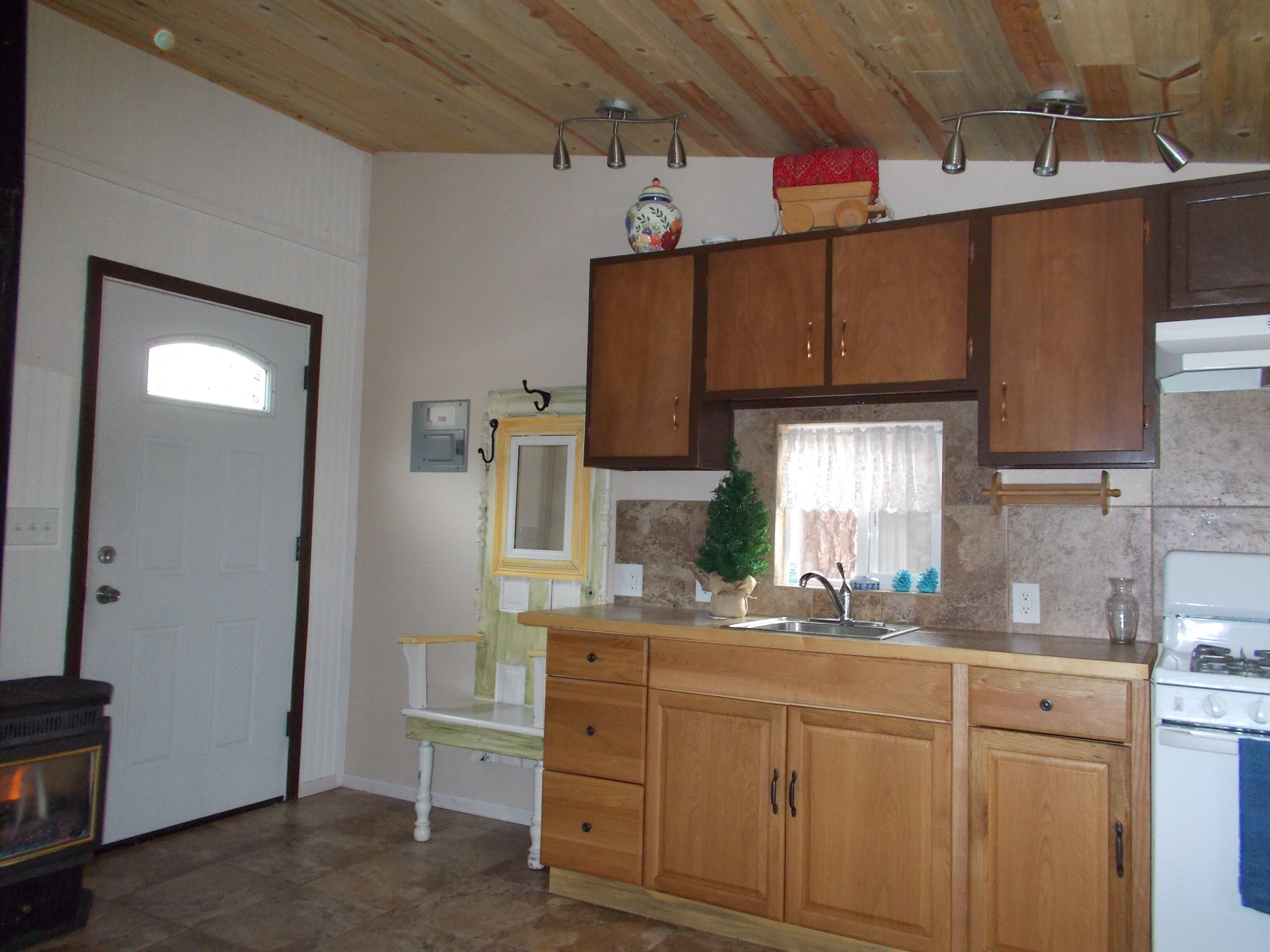 Cabin by the Big Thompson River