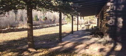 Bring yourselves & food, the rest is already here.  River Front/Internet