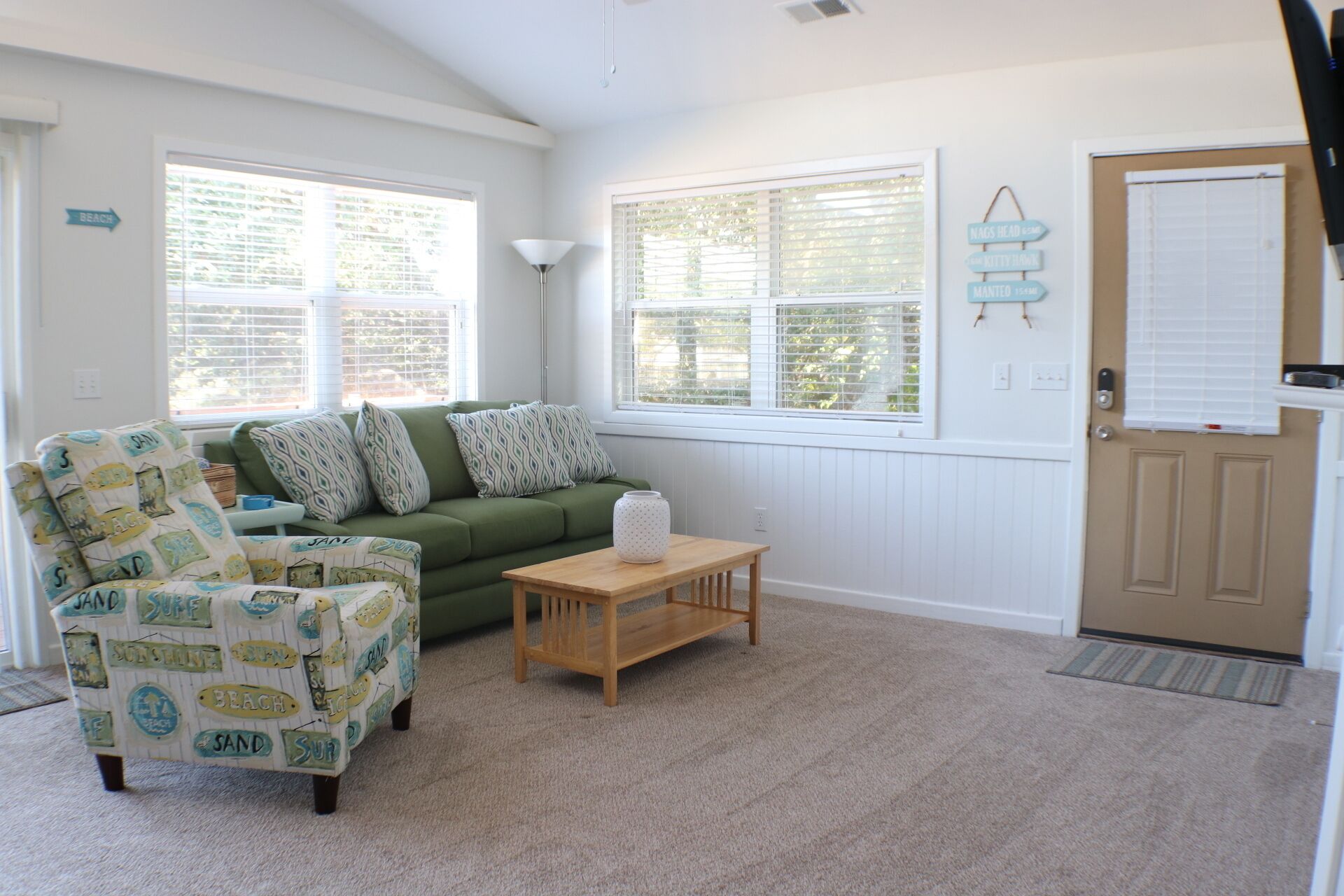 Bright & Beachy 3 bed/2 bath Soundside MP6