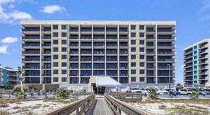 Exterior - Cute Beach Front Condo in Island Winds West Near The Hangout! (Gulf Shores)