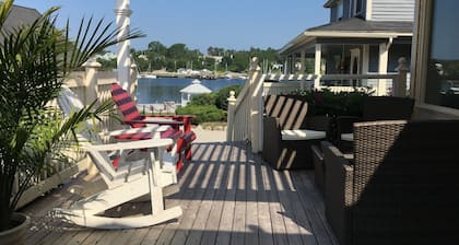 Oceanside Retreat Hubbards Nova Scotia