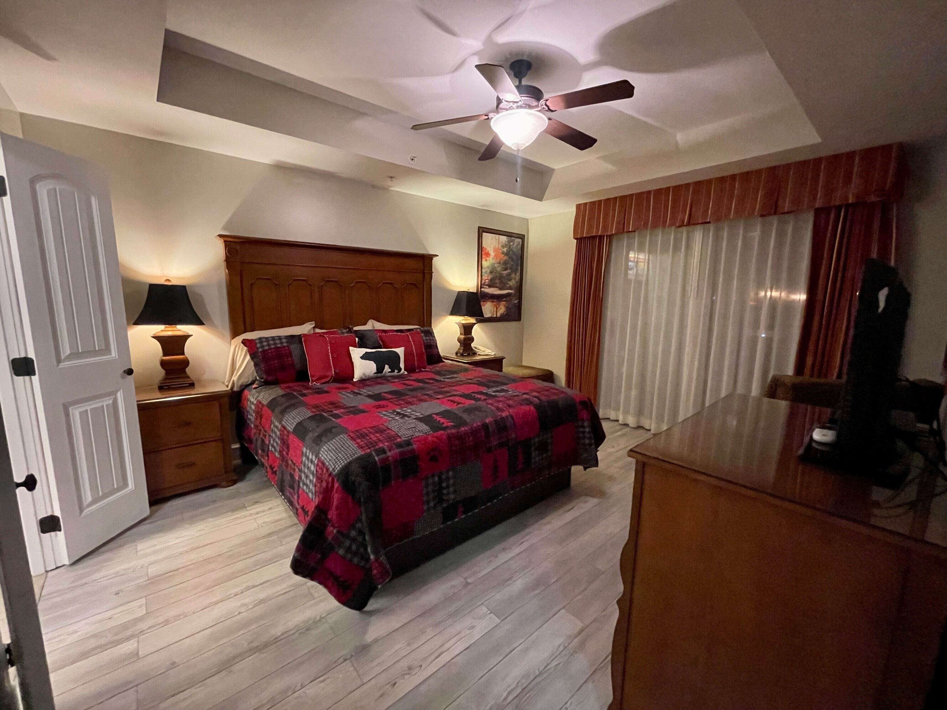 Luxury Condo - Riverstone Resort-Ask About Last Minute Booking Specials for Fall