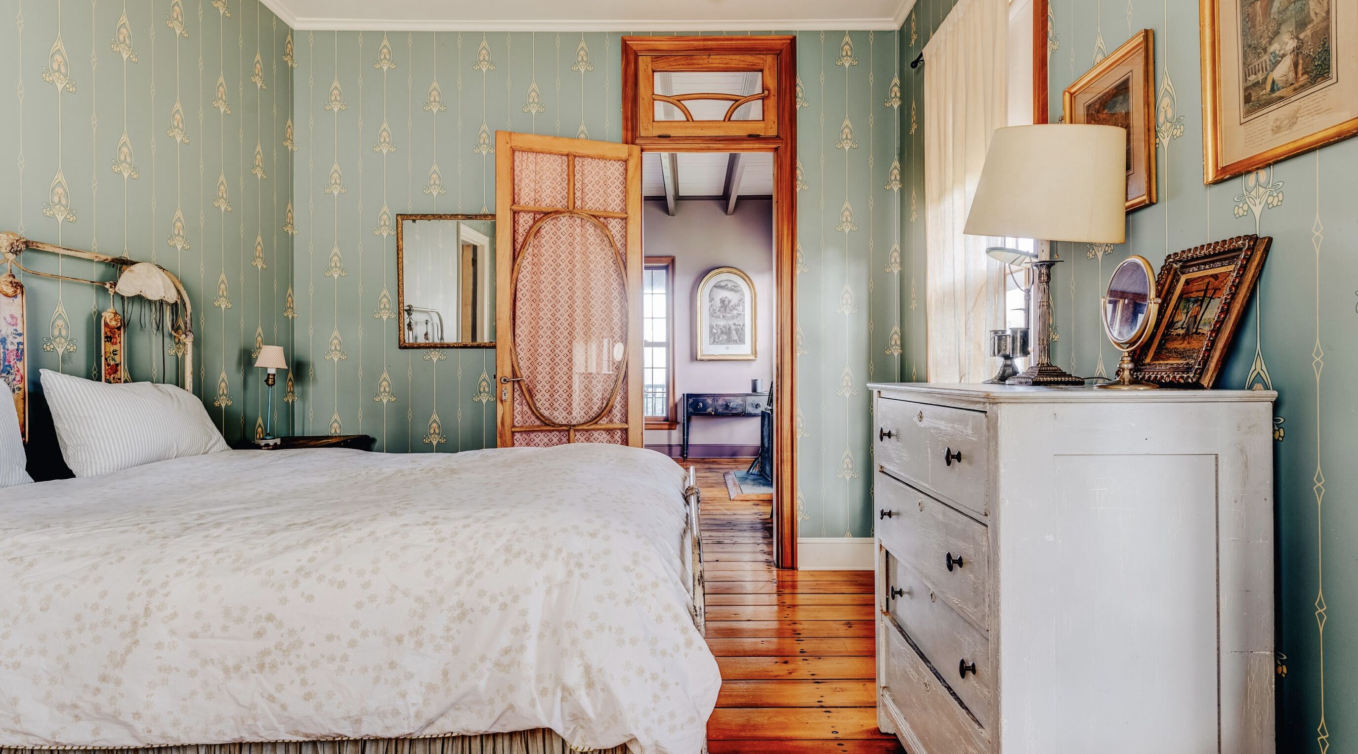 Bohemian Old Life Saving Station with Beach & Pool