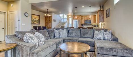 تلفزيون ذكي، مدفأة، ألعاب فيديو، مشغل دي في دي