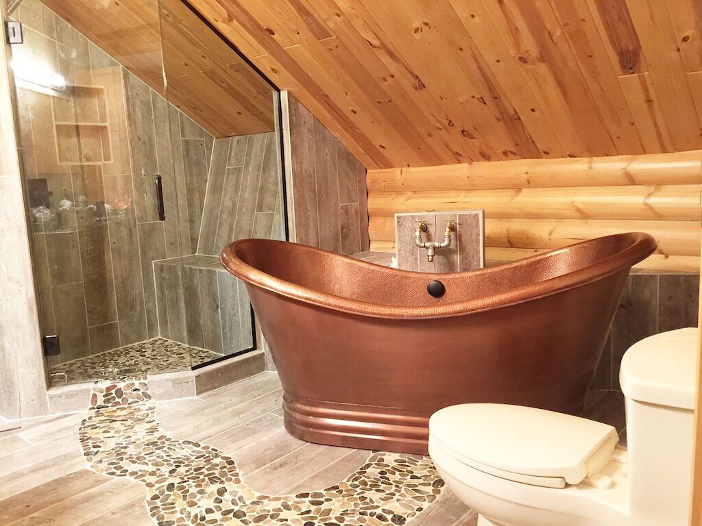 🦌 REDUCED RATES!!! 24 Miles to Yellowstone~Tucked into the pines~New furniture