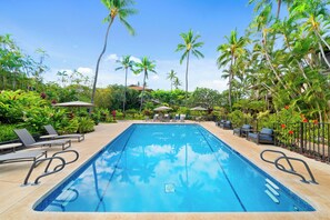 Outdoor pool - Makena Surf • Bright and Airy Retreat • Steps to the Beach: Swim w/Turtles (Kihei)