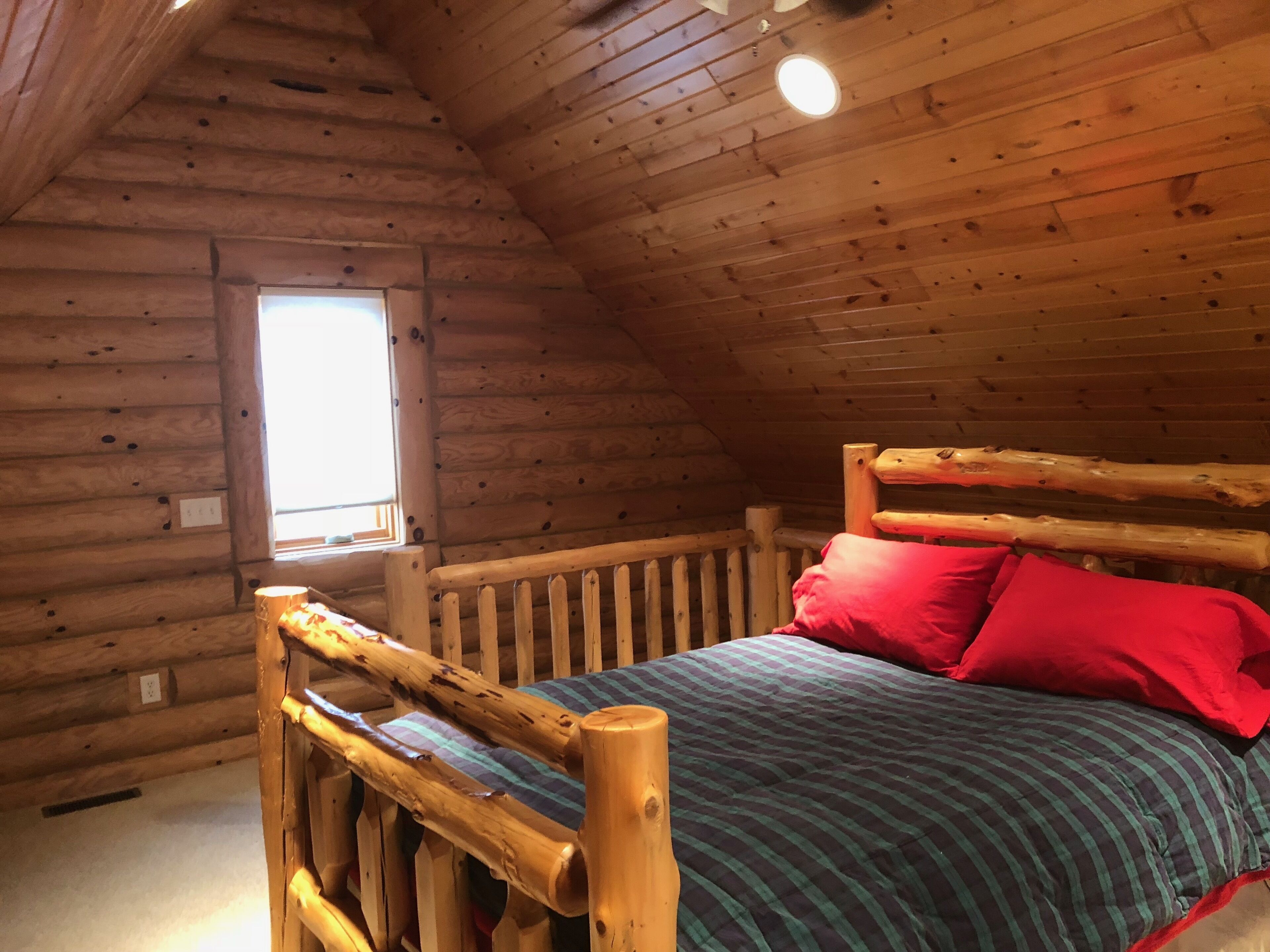 Hickory Ridge Log Cabin Living