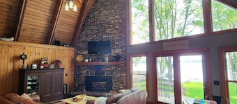 Lake Home for Family Gathering