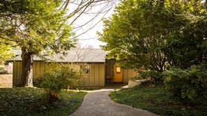 Exterior - Exquisite Architectural Home in Rural Setting, Walking Distance to town (Nevada City)