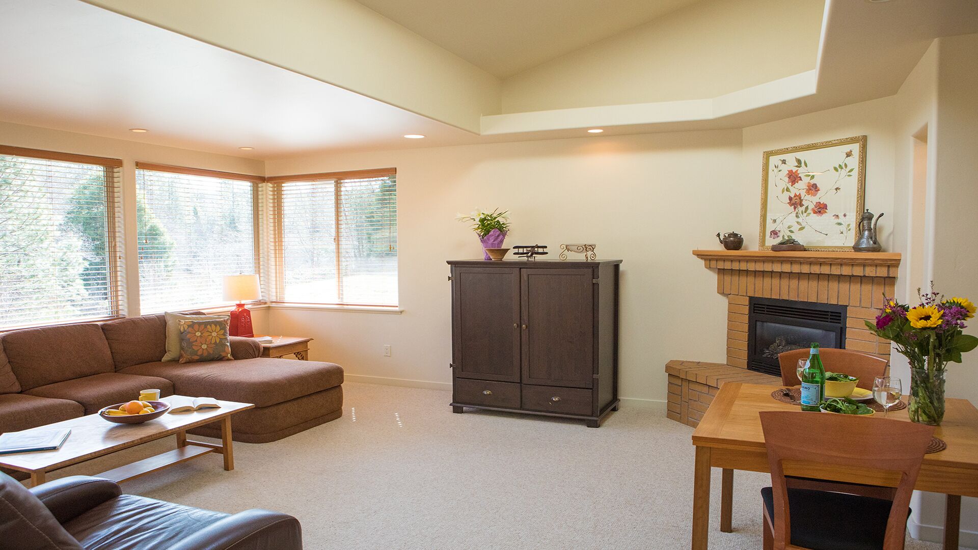 Exquisite Architectural Home in Rural Setting, Walking Distance to town