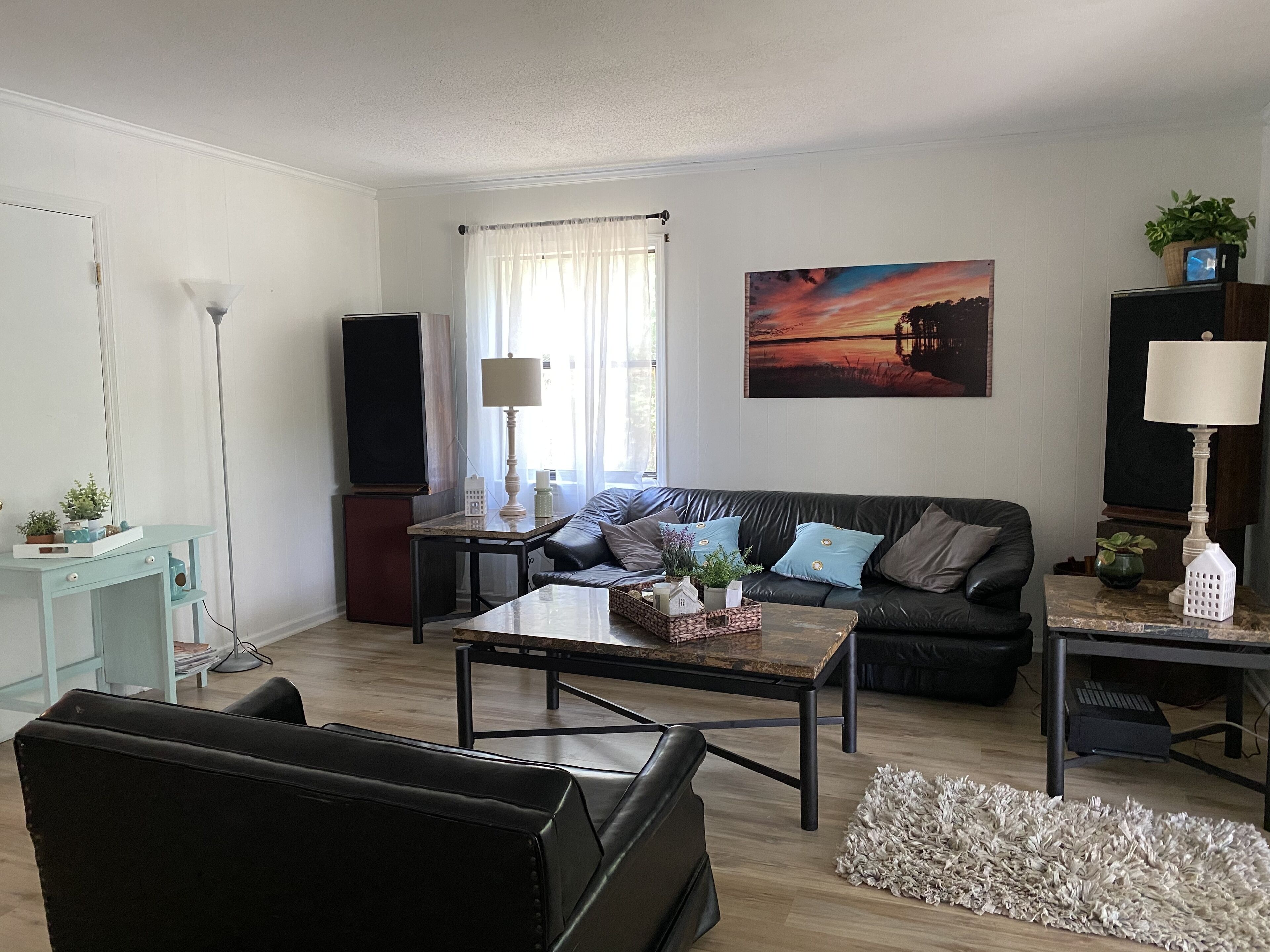 Great Location Lake Gaston Waterfront Cottage