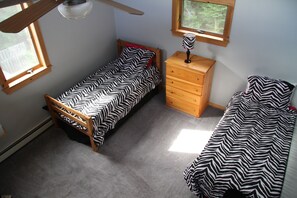 3 Schlafzimmer, Zimmersafe, Schreibtisch, Bügeleisen/Bügelbrett