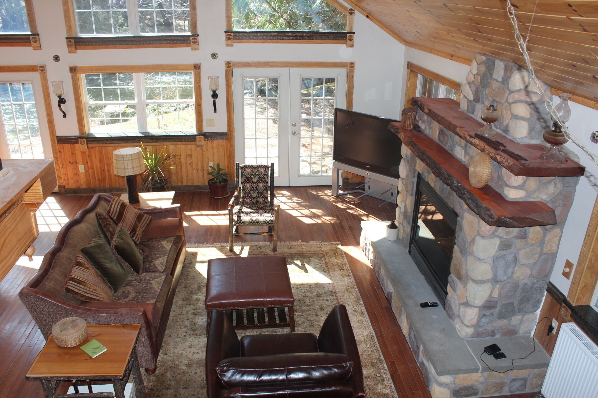 Charming year round cottages on Waterfall