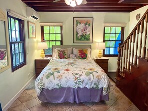 1 bedroom, iron/ironing board, free WiFi, bed sheets - A Charming Bermuda Gem 🌸 (Southampton)