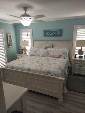 2 bedrooms, iron/ironing board, free WiFi, bed sheets - Intercoastal water view! Pet Friendly! Free WIFI! (Rockport)
