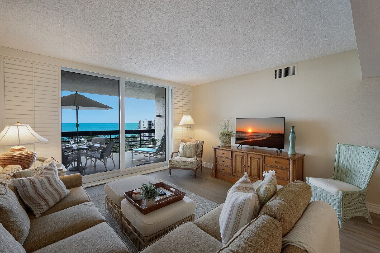 PENTHOUSE DOUBLE BALCONY FULL GULF & BAY VIEWS FROM EVERY ROOM Beachplace 5-602