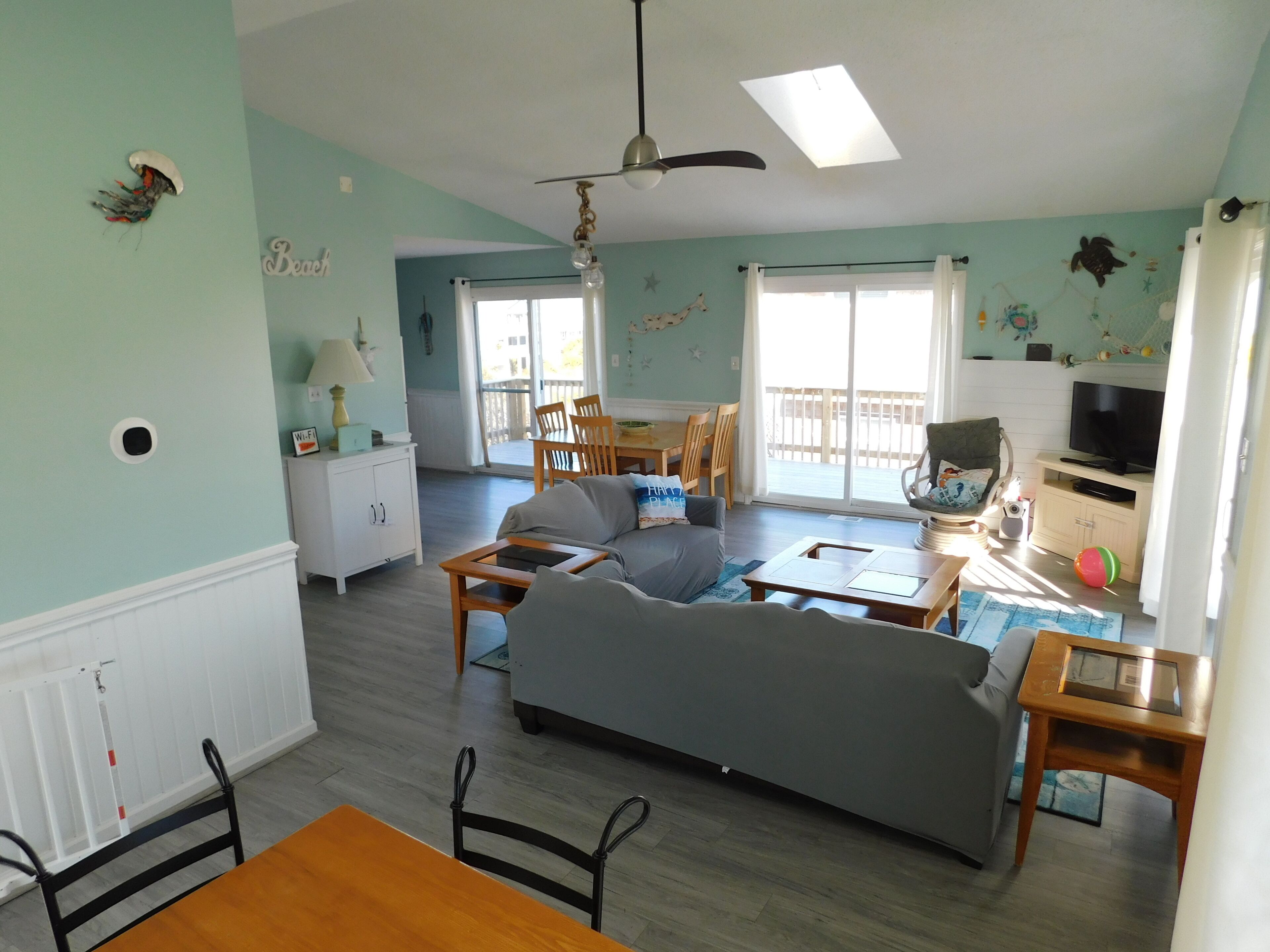 Oceanside with Ocean View and Comfort!