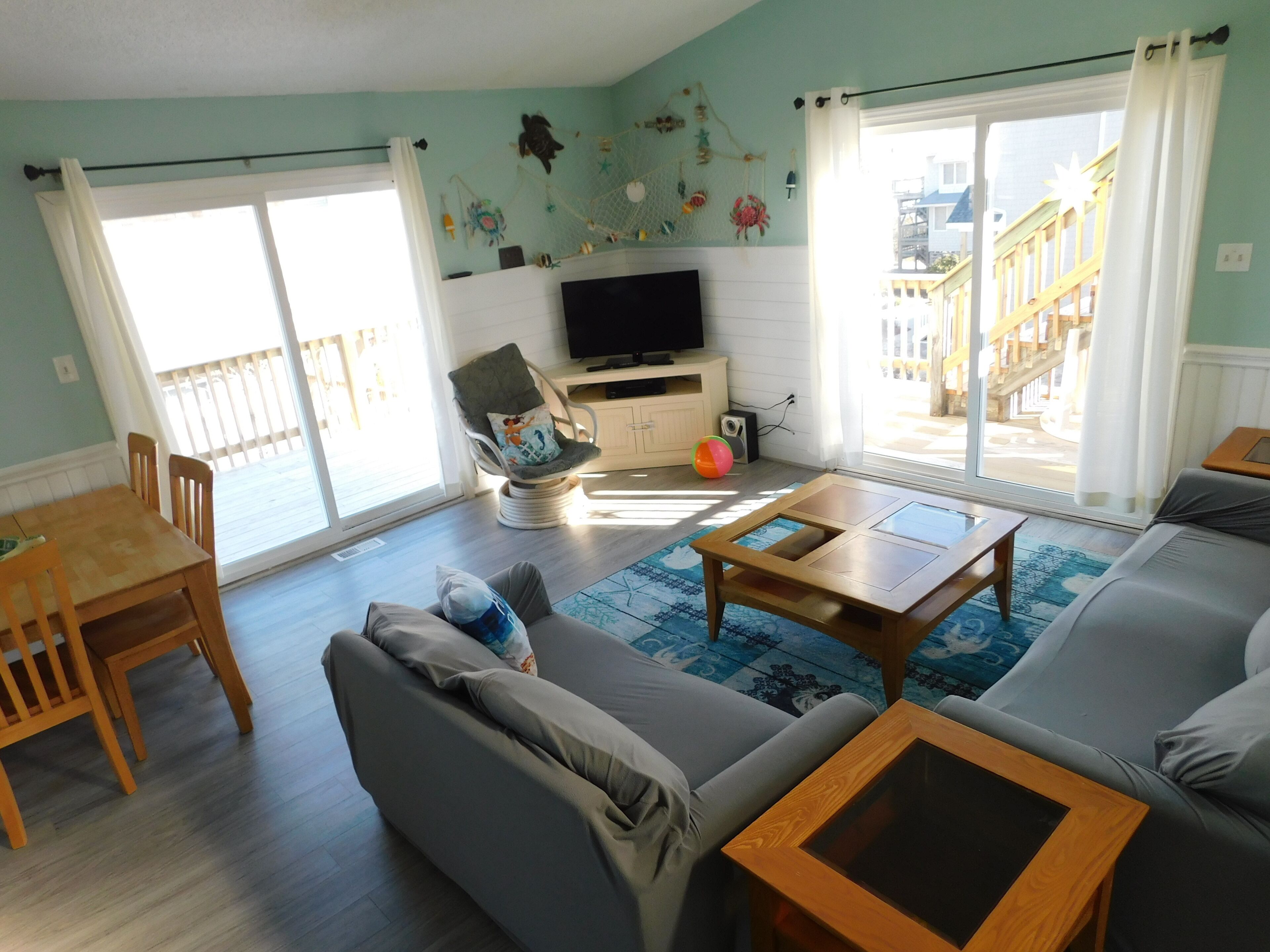 Oceanside with Ocean View and Comfort!