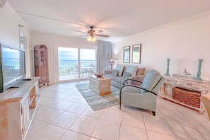 TV - The Islander #504 ~ 2 Bedroom 2 Bath ~ Gulf-Front! Incredible Gulf Views! (Destin)