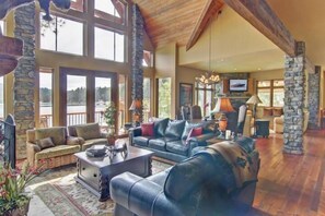 TV, fireplace, DVD player