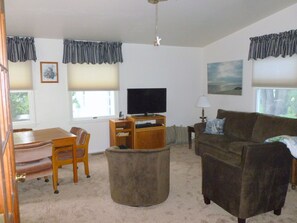 Smart TV, DVD player