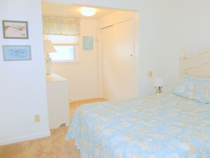 2 bedrooms, iron/ironing board, free WiFi