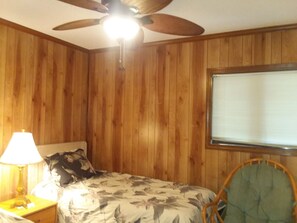 2 bedrooms, iron/ironing board, free WiFi, bed sheets - Welcome To The Beach Ocean View, Fishing & Golfing. (Myrtle Beach)