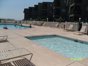 Pool - Welcome To The Beach Ocean View, Fishing & Golfing. (Myrtle Beach)
