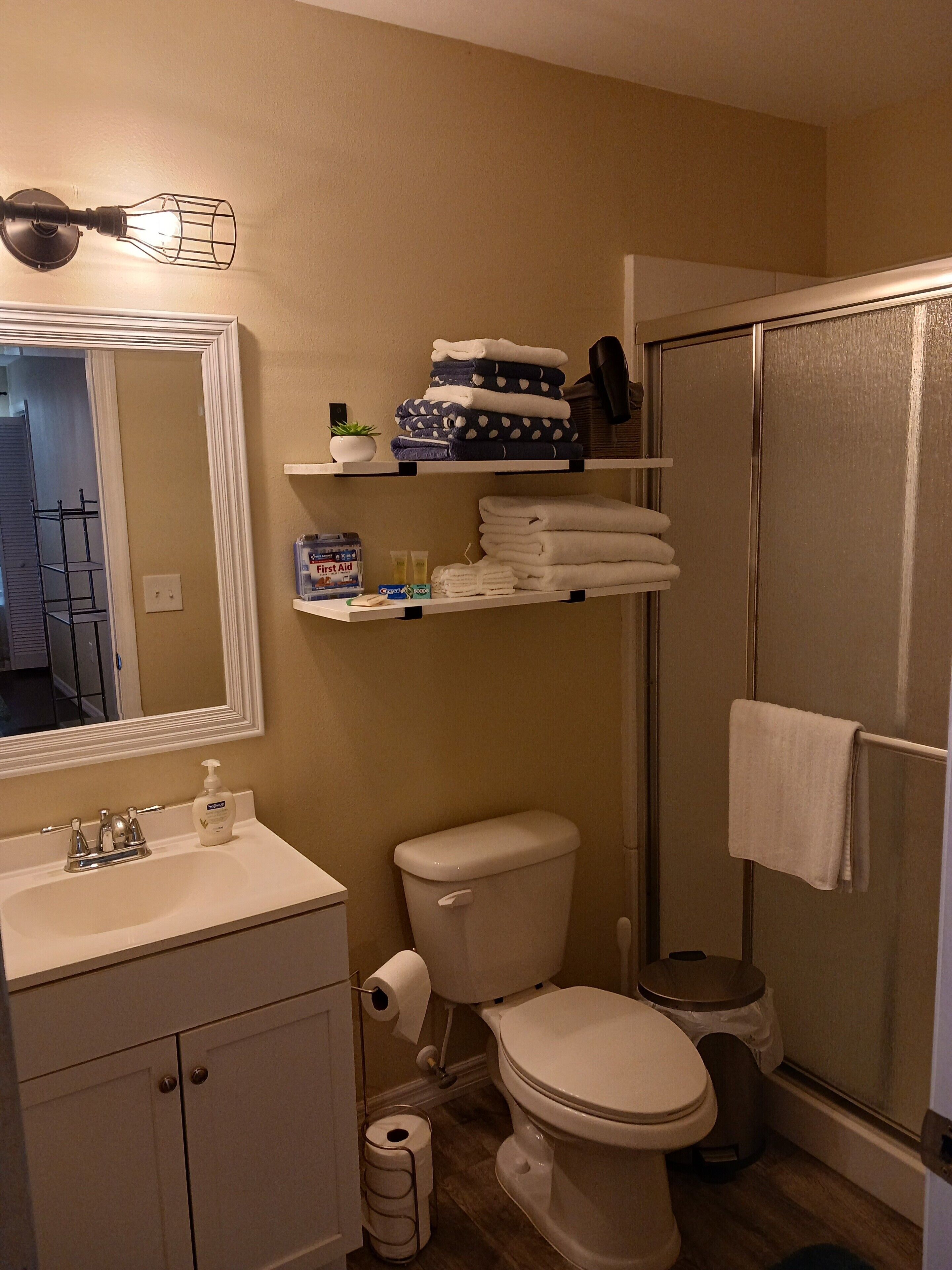 Cozy House Addition Welcomes Vacation and Business Travelers.