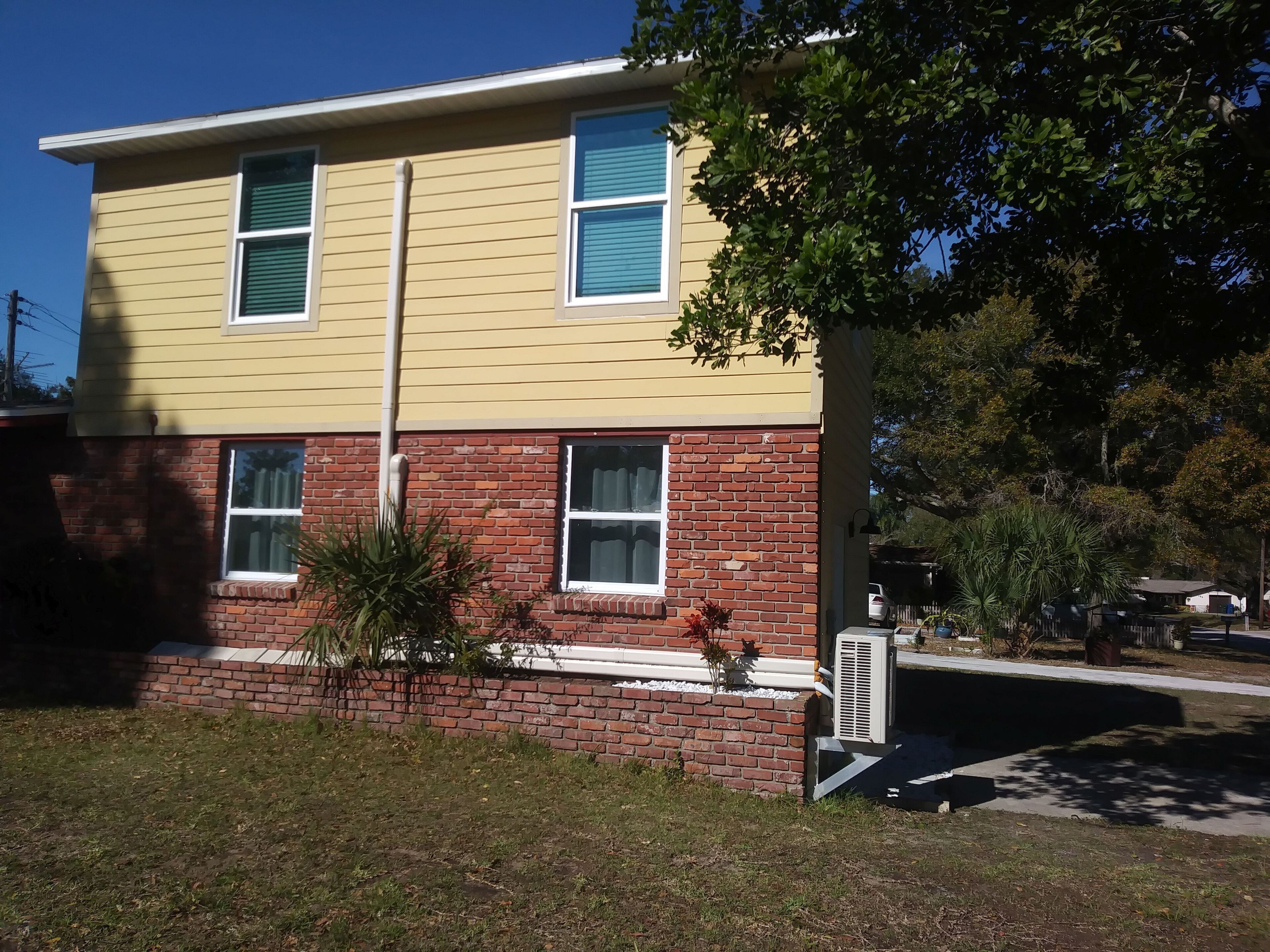 Cozy House Addition Welcomes Vacation and Business Travelers.