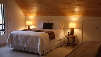 3 habitaciones, tabla de planchar con plancha, wifi y ropa de cama