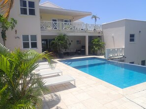 An infinity pool