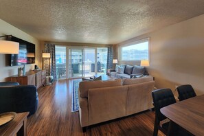 تلفزيون ذكي، مشغل دي في دي