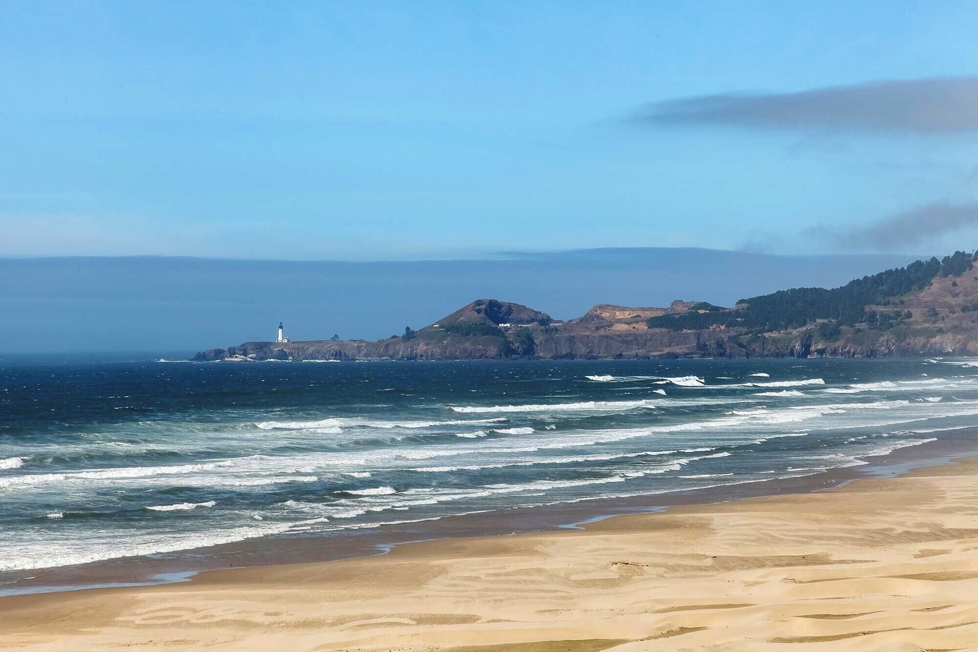 بالقرب من الشاطئ