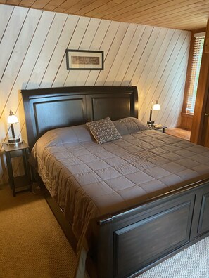 4 Schlafzimmer, Schreibtisch, WLAN, Bettwäsche