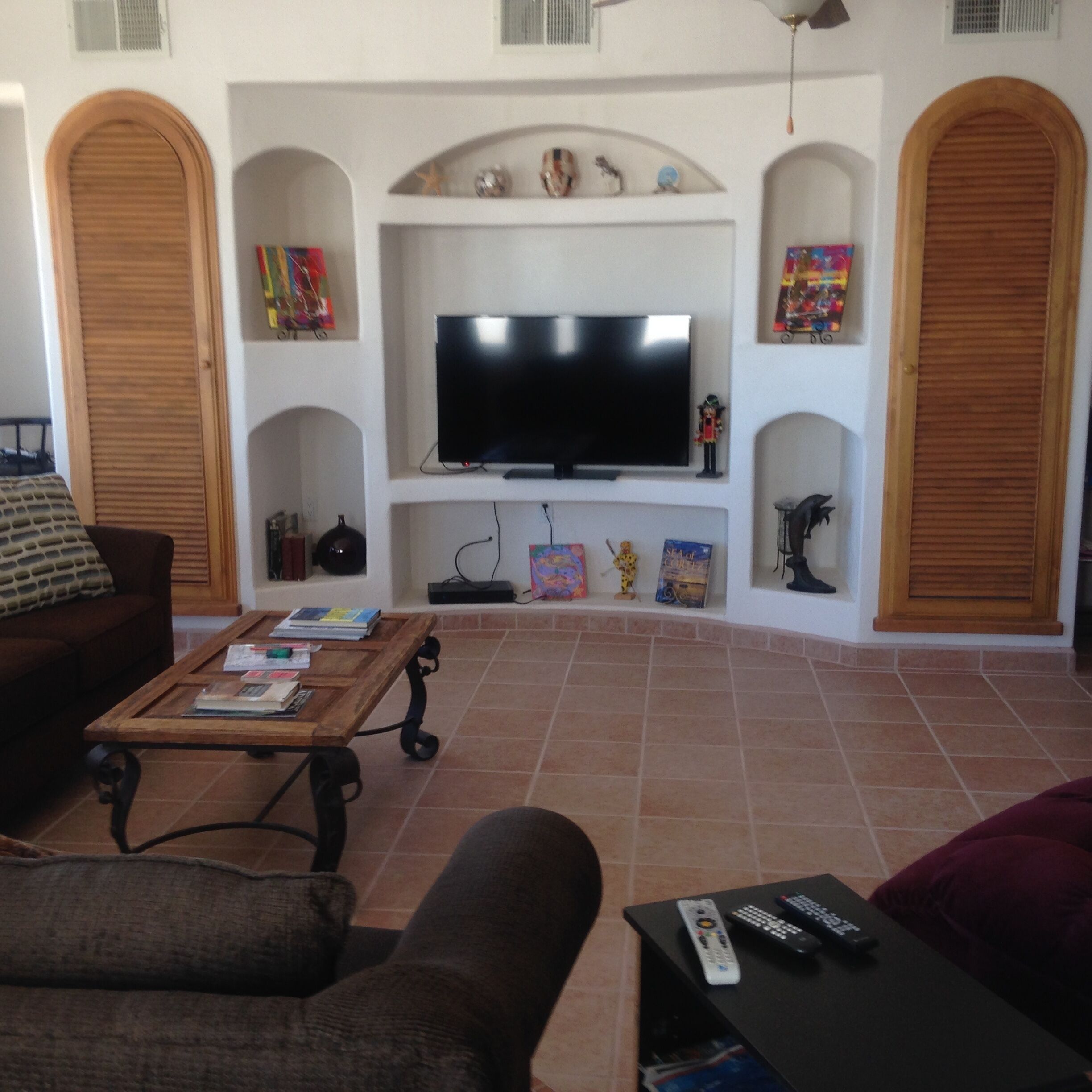 Spectacular Views And Steps To The Ocean, 4 Bedrooms/4 Bathrooms, Sleeps 8!