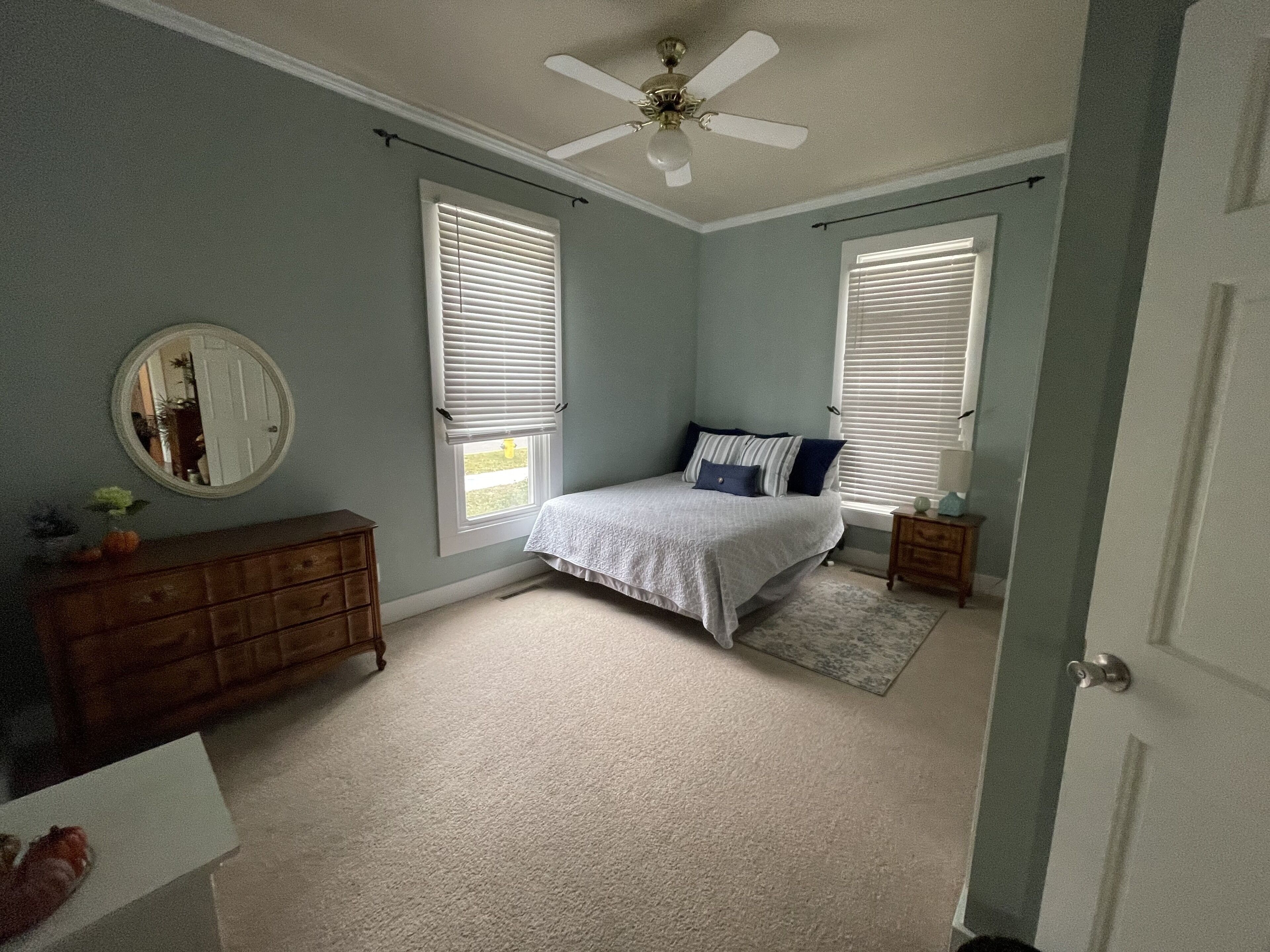 CLOSE TO EVERYTHING - 28 mi to Indy - Shopping - Dining