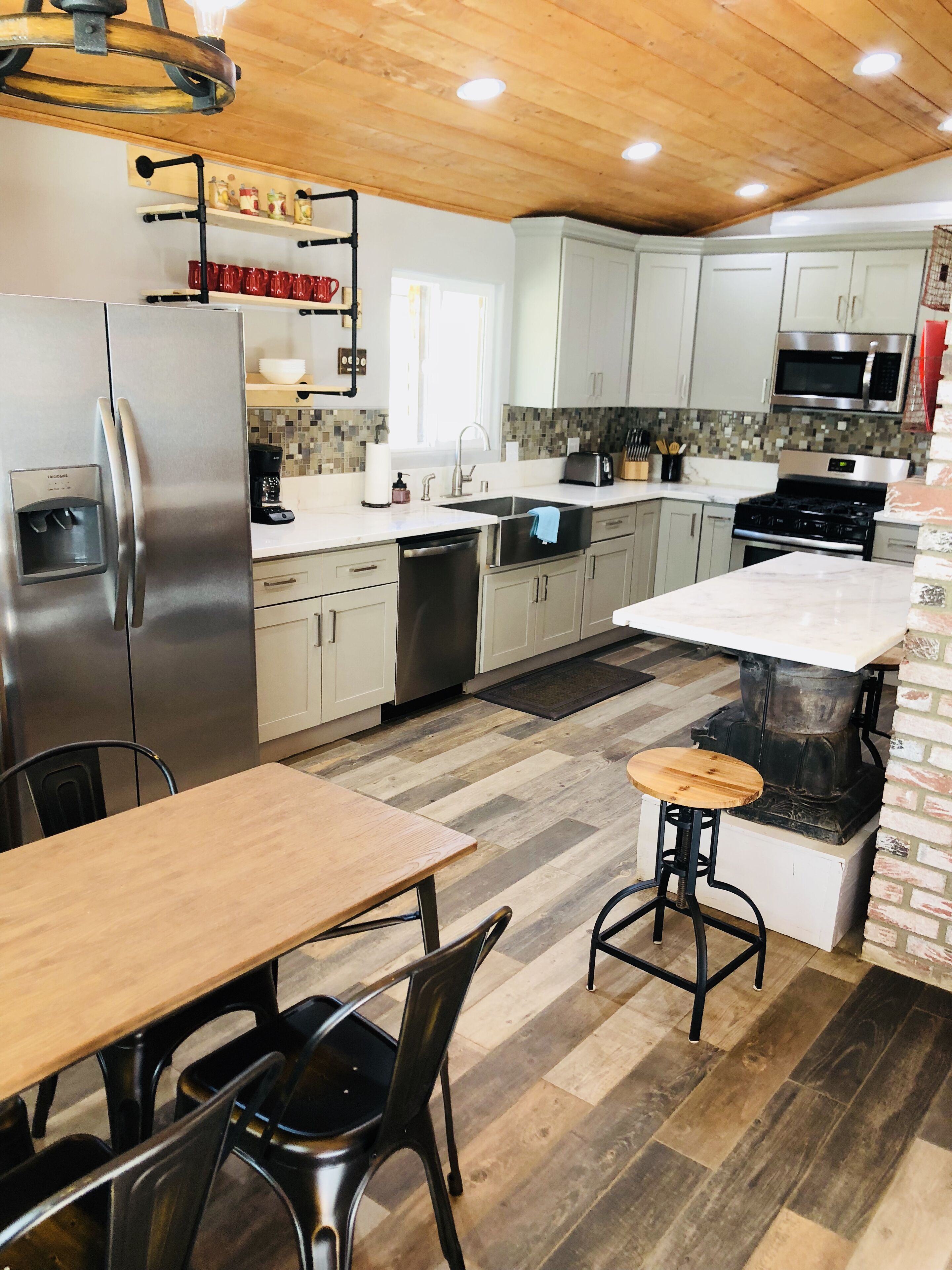 Rustic ranch house centrally located 1/2 mile from town