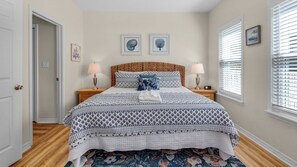 3 slaapkamers, een strijkplank/strijkijzer, gratis wifi, beddengoed