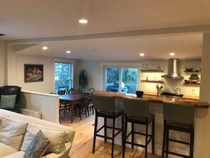 Smart TV, DVD player, ping pong, printers