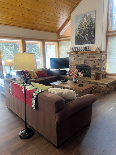 Spring has Spring!  Fern Valley--the Perfect Spot  Any Time of Year