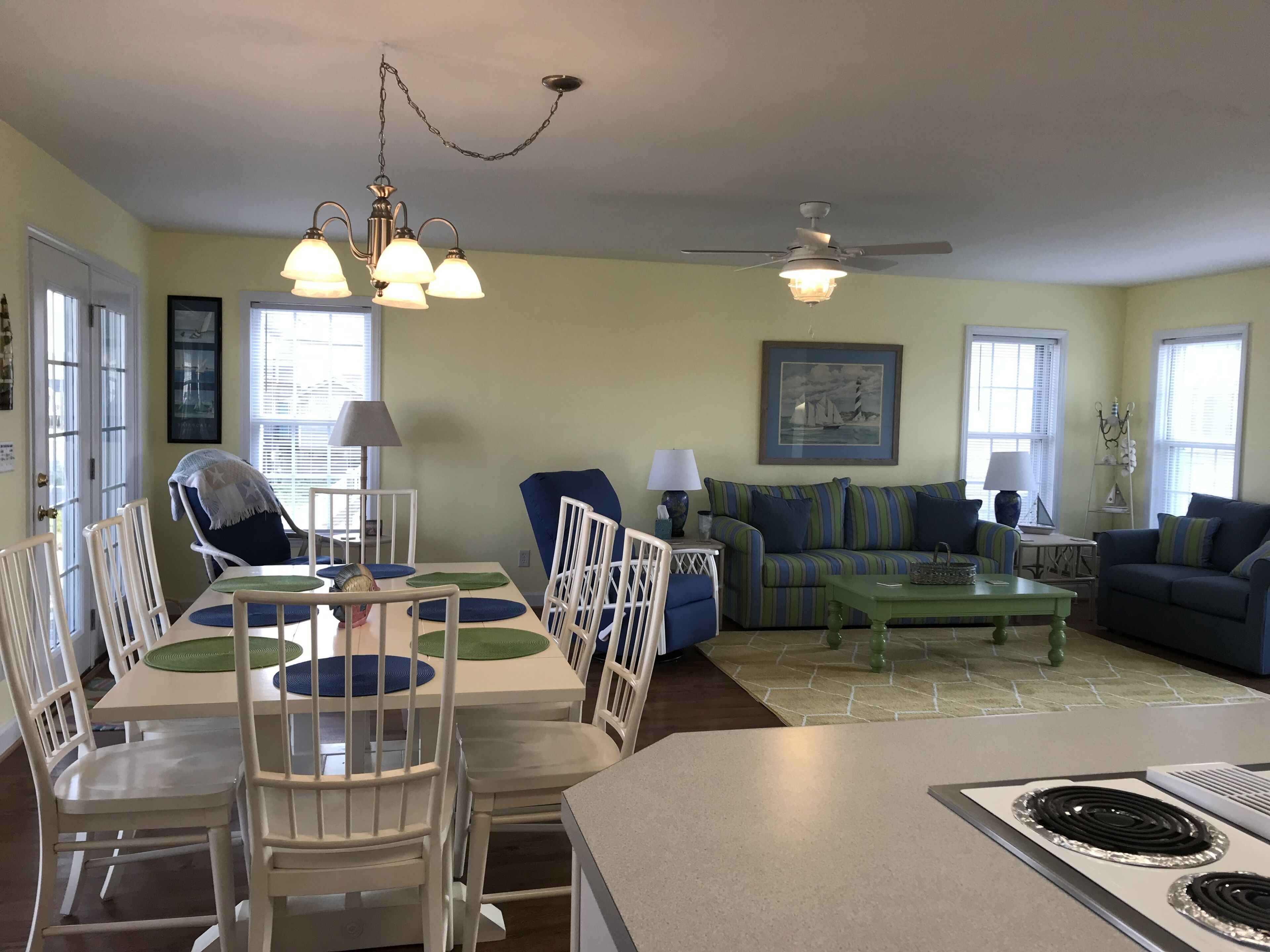 'Nana's Dream'  Easy Access to Beach (WIFI)