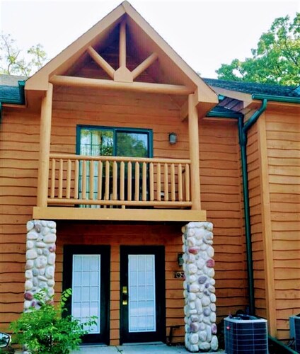 Remodeled Villa lähellä Starved Rock State Parkia. Täysin varustettu.  Vuodepaikkoja 9 