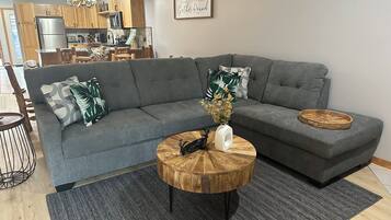 Smart TV, fireplace, DVD player