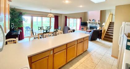 Izaty's Lakeside Townhouses # 413 sur le lac Mille Lacs au Izatys Resort