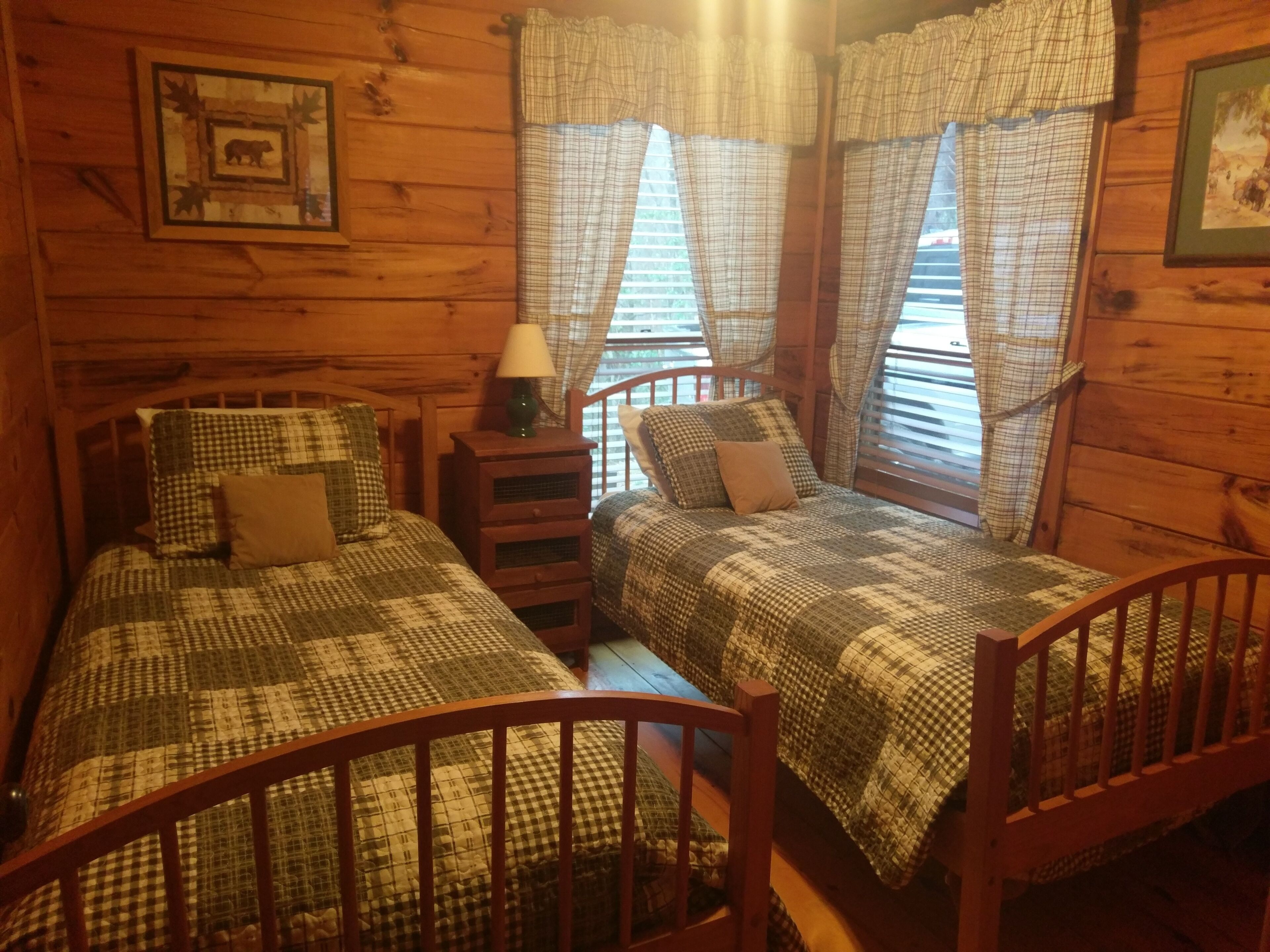 You'll love your stay at 'Trails End' cabin!