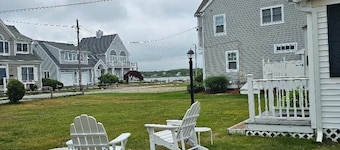 Petit bijou avec vue sur l'eau de Great Bay et 1/4 mile de Bristol Beach