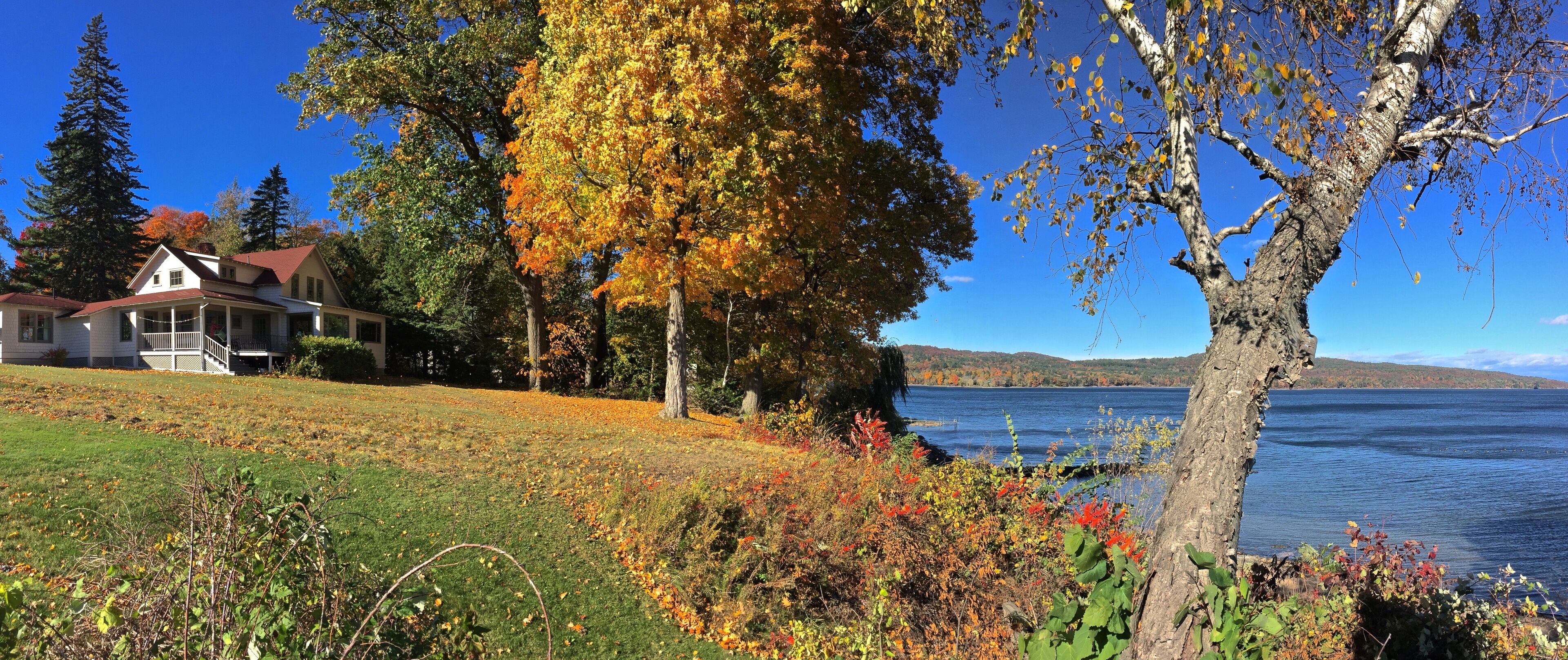 Beautiful Beach House on Lake Champlain